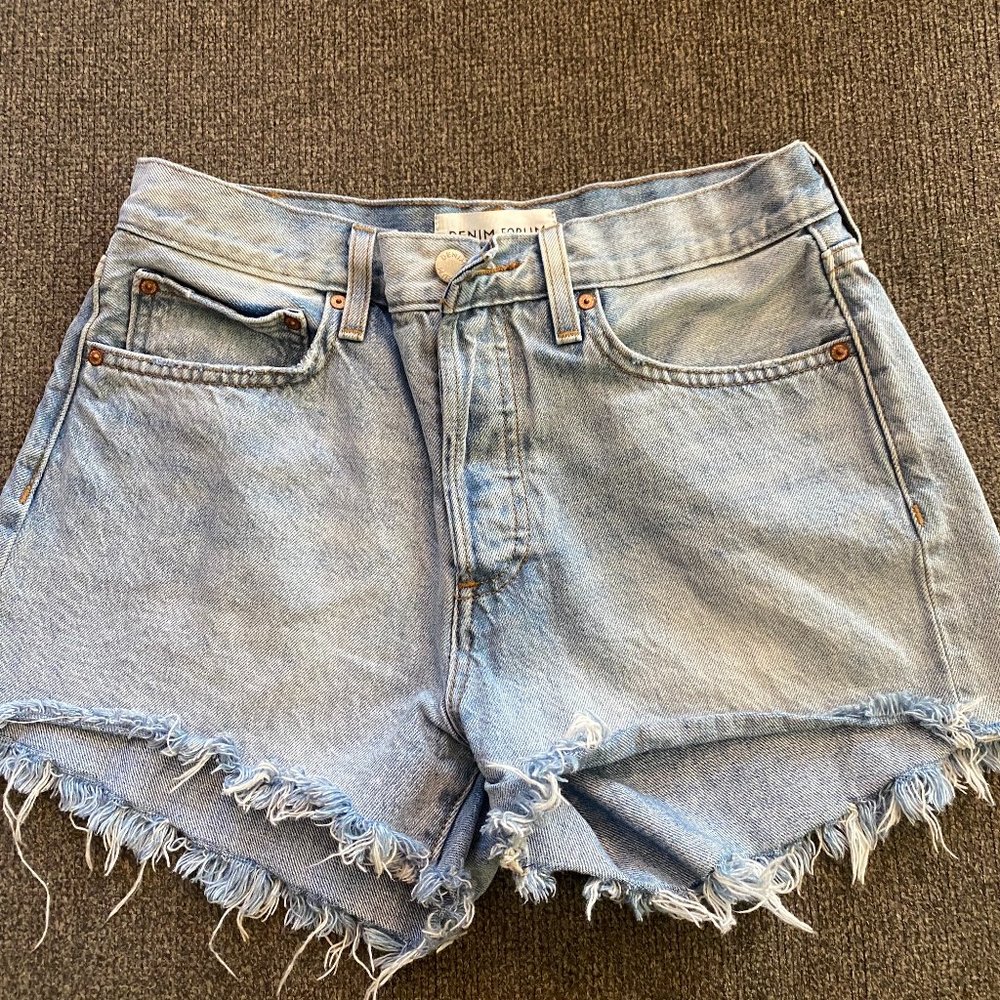 Denim forum the ex boyfriend short size 27